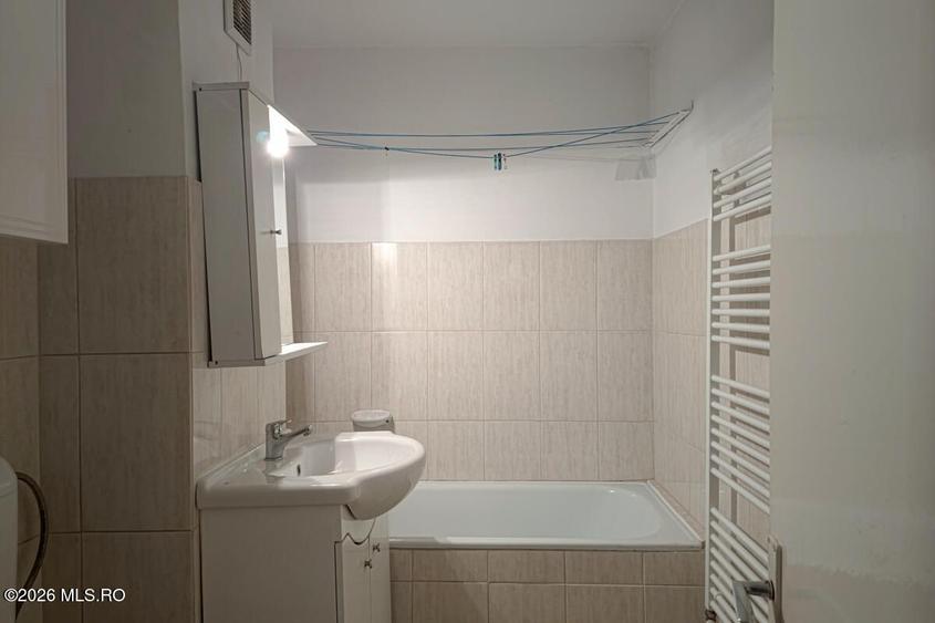 Mircea Cel Batran - 3 Camere, Decomandat, 2 Bai, Centrala