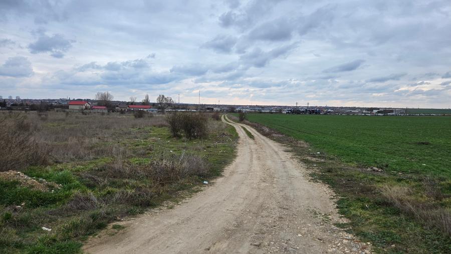 Loc Agigea / Judetul Cta /Teren intravilan 500 mp cu o deschidere stradala 16 ml