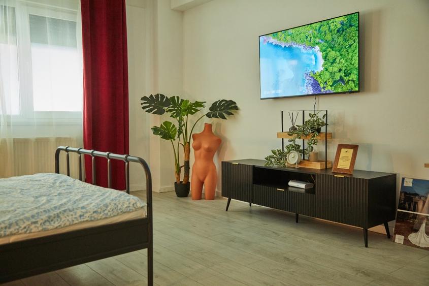 Studio Spatios 45 mp Utili Disponibil de la 1 Septembrie