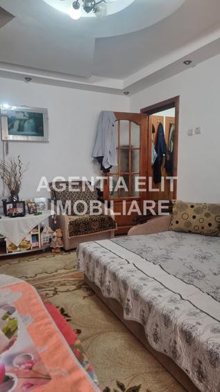 Apartament 2 camere, zona Capat 1, etajul 1