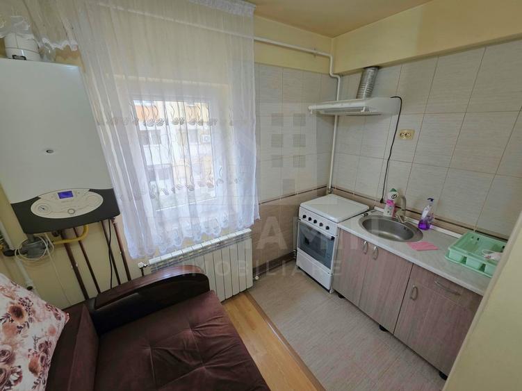 Garsoniera decomandata 38MP Etaj1 Craiovita-Noua - Centrala Proprie