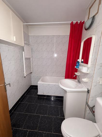 Rar pe piață - Apartament cu 3 camere, decomandat, Etaj 1 – Popa Șapca