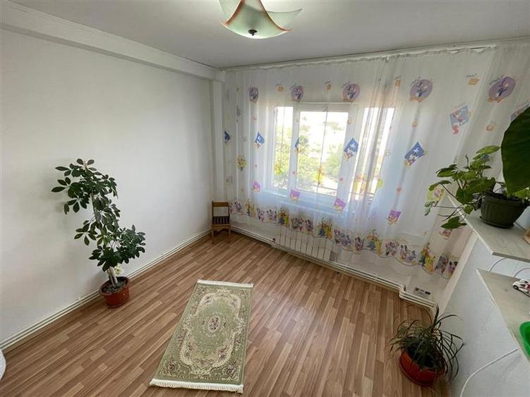 Apartament cu 2 camere de vanzare zona 23 August Tulcea