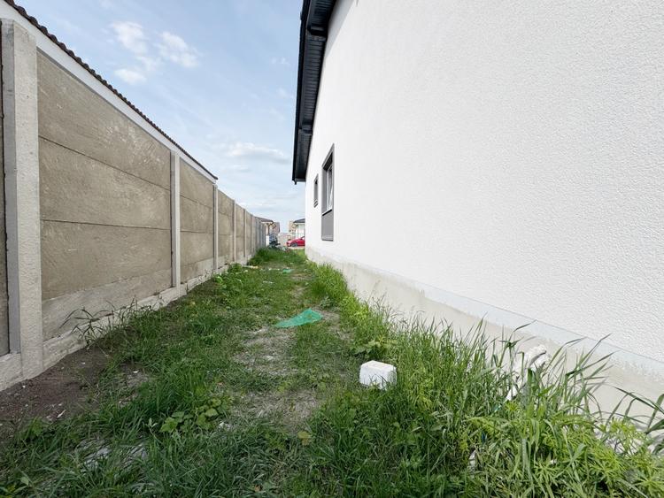 Duplex 3 camere, 280mp teren, 72 mp utili + 14mp terasa - Lidl, Mosnita