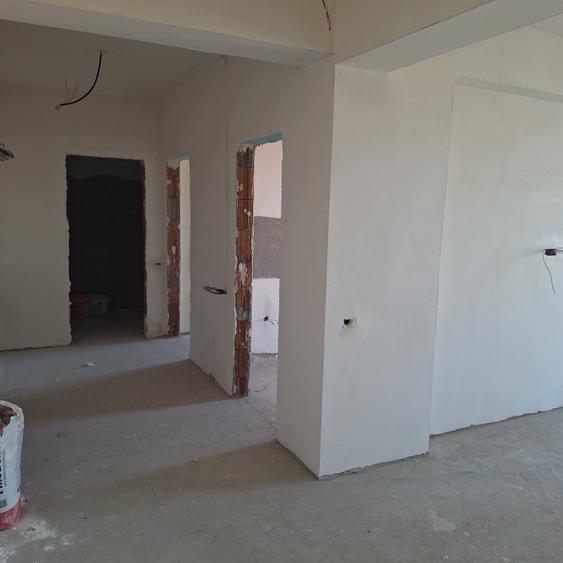 Ap 2 camere DECOMANDAT, 2 lifturi, INCALZIRE IN PARDOSEALA, PREDARE SEPTEMBRIE