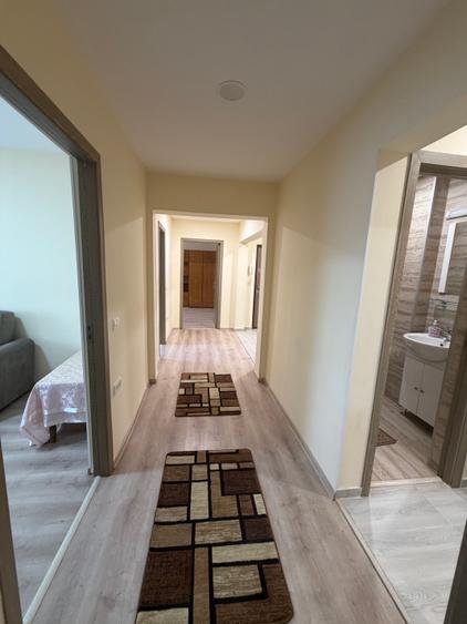 Apartament 3 camere,strada Victoriei