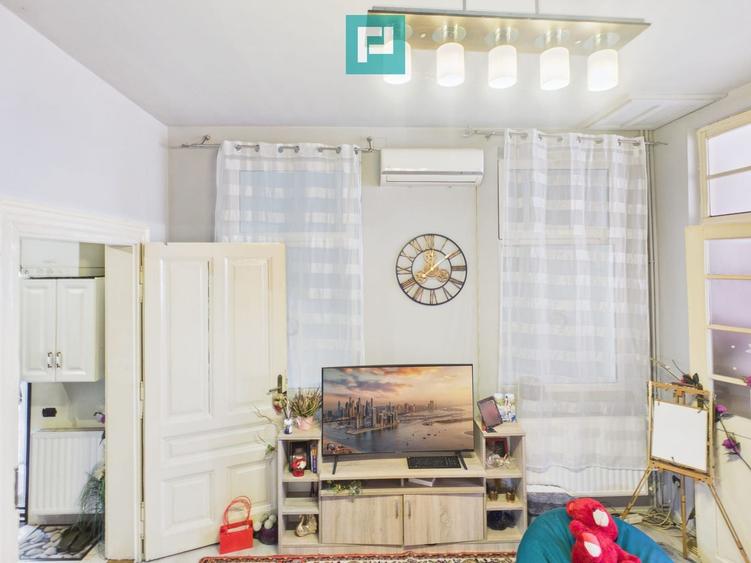 Apartament cu 2 camere, la casă, zona Drăgășani
