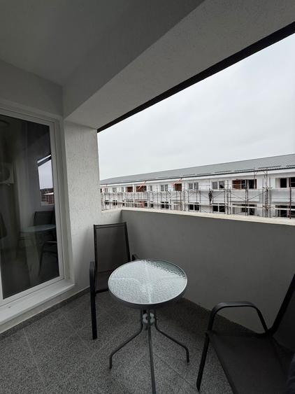 VANZARE APARTAMENT 2 CAMERE COMPARTIMENTARE MODERNA-BALCON LA PARTER