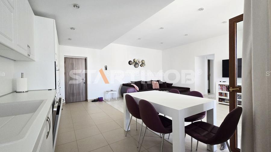 Apartament mobilat 3 camere bloc tip vila zona Coresi - 23
