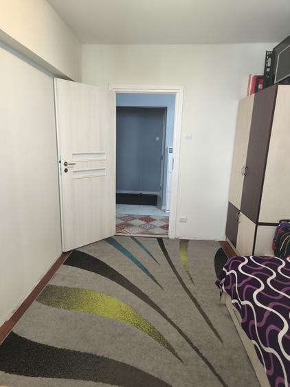 Apartament 3 camere - Decomandat - Renovat