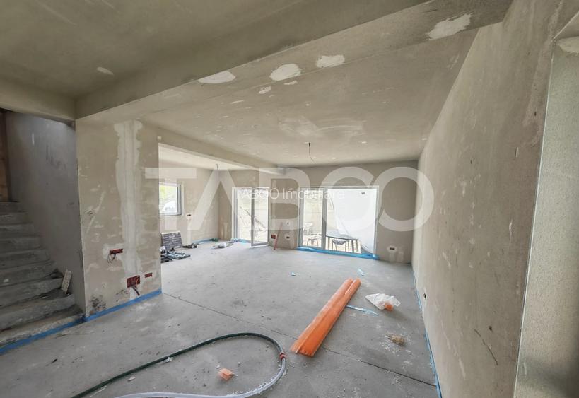 Casa de vanzare cu 5 camere si teren generos in Chinteni - 2