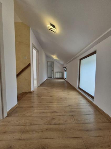 Vila/casa noua: P+M, Banesti-Prahova - 150 mp utili + teren 875 mp!