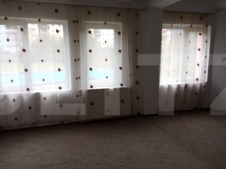 Spital de vanzare, 3000 mp, zona Nadrag