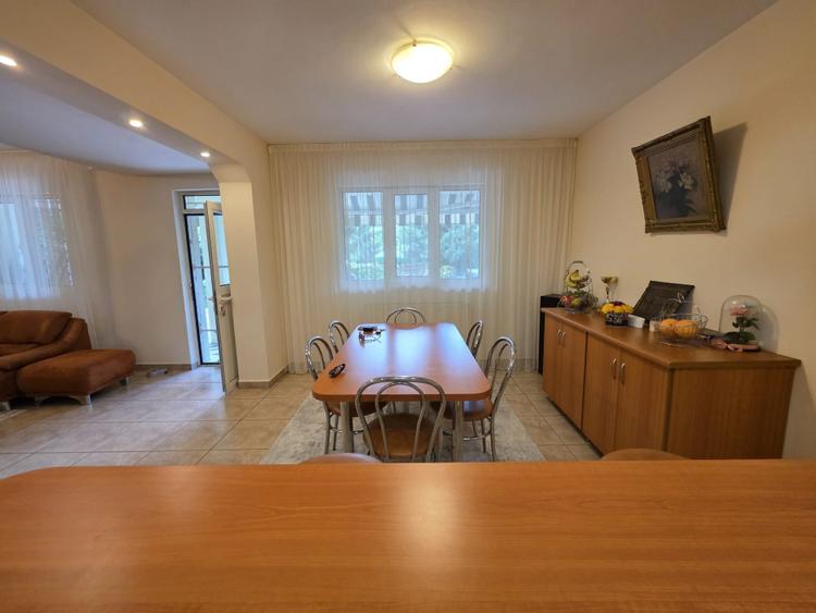 Vila Individuala /Piscina Proprie/Teren 2100 mp