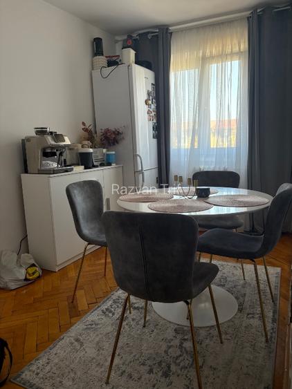 Vand apartament 3 camere, 2 bucatarii Calea Sagului - 4