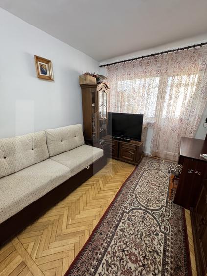 Apartament 4 camere decomandat, etaj 3, Octav Onicescu – BCR Primăverii