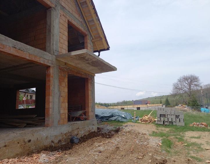 Casa individuala 4 camere in Sălicea, teren 450 mp, utili 120 mp