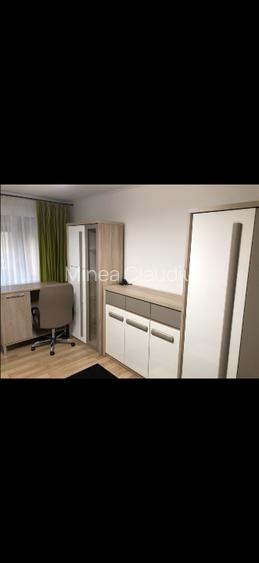 Vând Apartament 3 camere  - 4