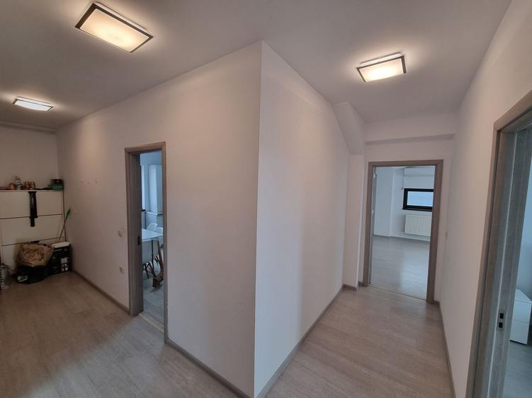 Tomis plus-apartament 3 camere 110 mp cu loc de parcare