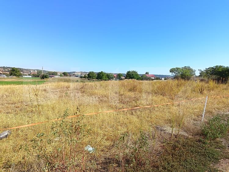 Teren extravilan, 2.300 mp, zona Turda