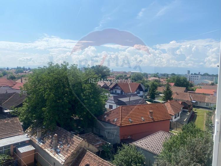 Apartament cu 3 camere de vânzare în zona Centrala, Fagaras - 23
