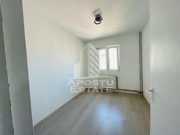 Apartament 4 Camere/Spațios și Luminos/Etaj 7 – Zona Vlaicu/72 mp