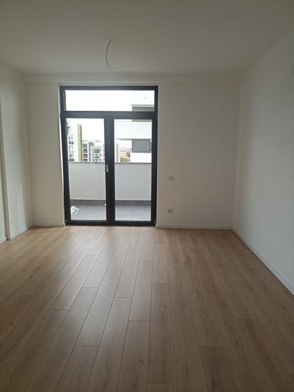 Comision 0.Apartament 4 camere,2 garaje,boxa,zona Torontalului