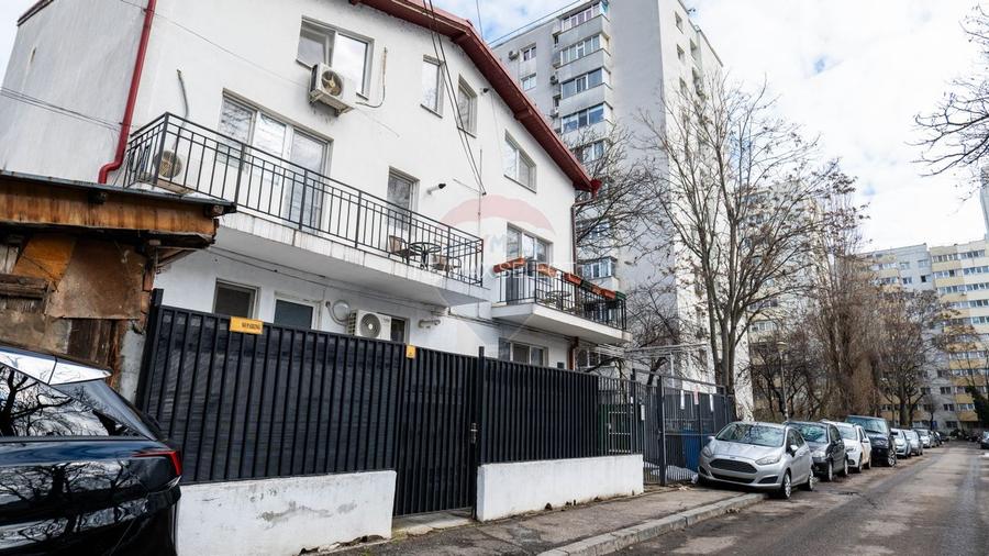 Garsonieră în vilă modernă (2015) | Liniște și intimitate - 24