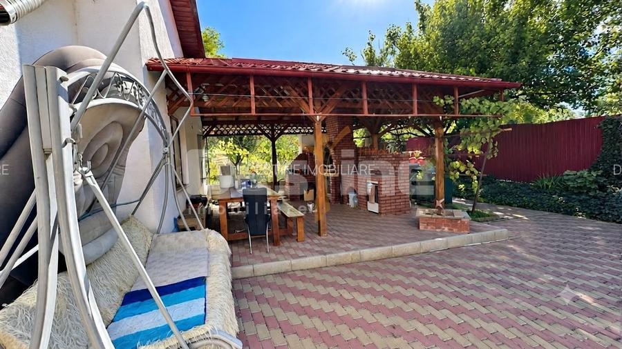 Casa spatioasa cu teren de 800 mp, Muntenii de Jos - 5 camere - 8