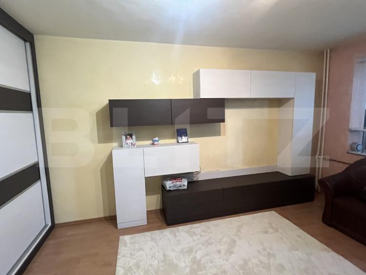 Apartament  3 camere de inchiriat Dacia