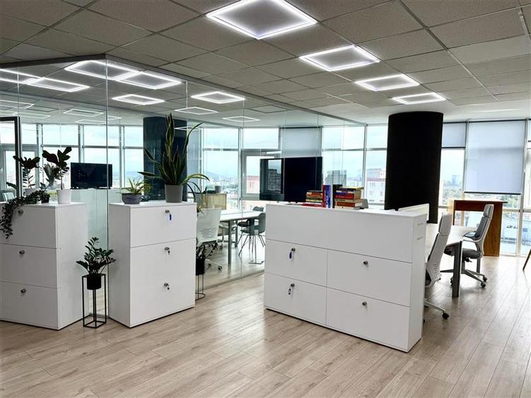 De inchiriat - Birou, spatiu comercial - mobilat