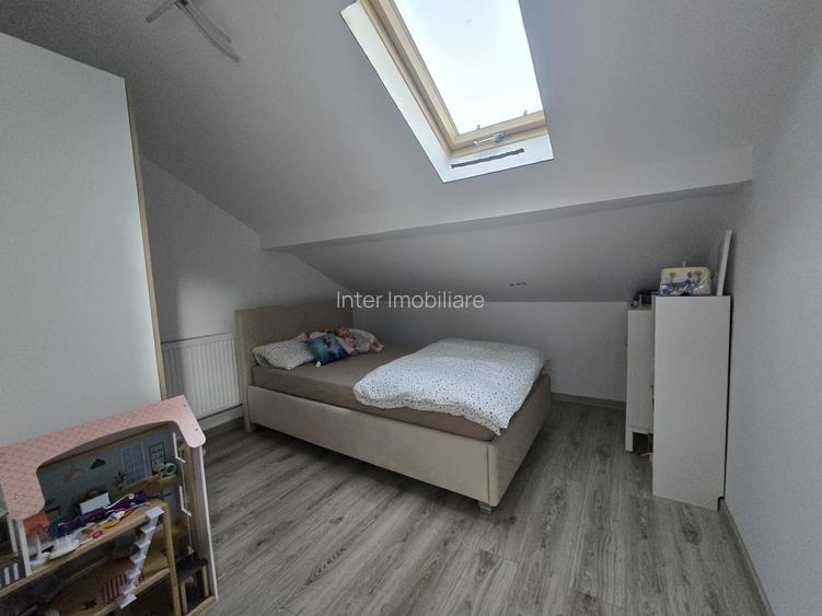 Apartament pe 2 niveluri,et.1+mansarda,3 dormitoare,2 bai,Popas Pacurari: 160956 - 16