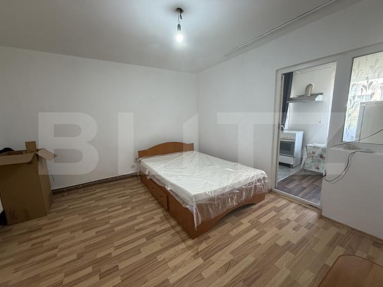 Garsoniera de inchiriat, 32 mp, zona Zambilelor