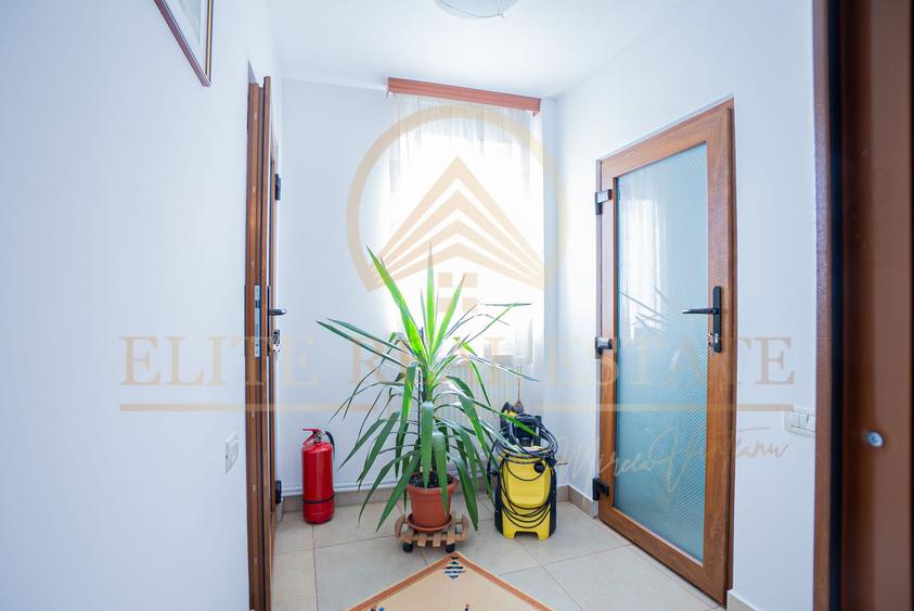 Casa P+1+M - 5 camere - Garaj - Panouri Fotovoltaice - Bratianu
