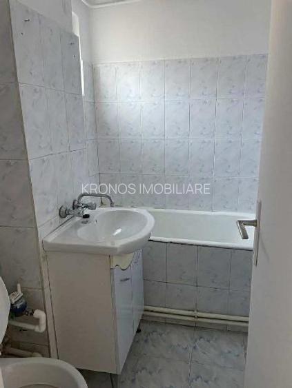 Casa de Cultură, 3 camere decomandate,67 mp. 2 balcoane, centrala gaz - 7