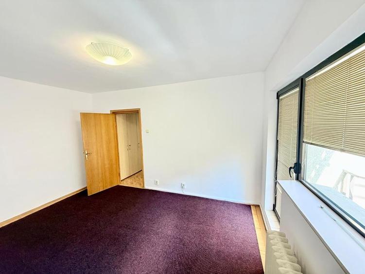 Piata Victoriei – vizavi de Guvern - Birou 3 camere/ Receptie