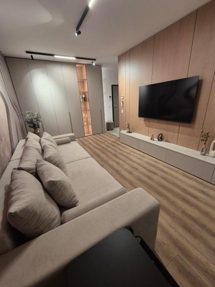 PARTICULAR INCHIRIEZ APARTAMENT