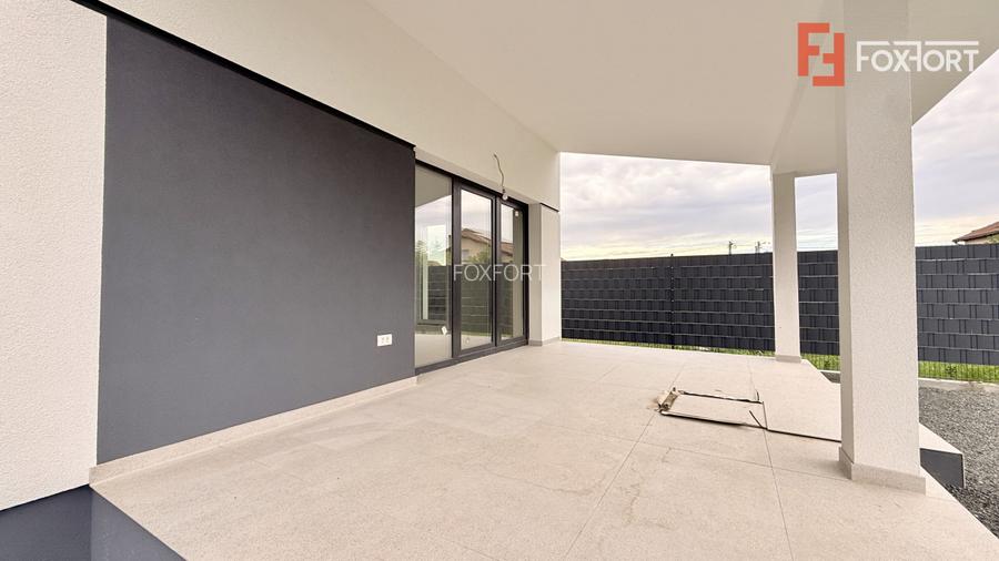 Duplex despartit, de vanzare 4 camere - curent trifazic - Mosnita Veche - 2