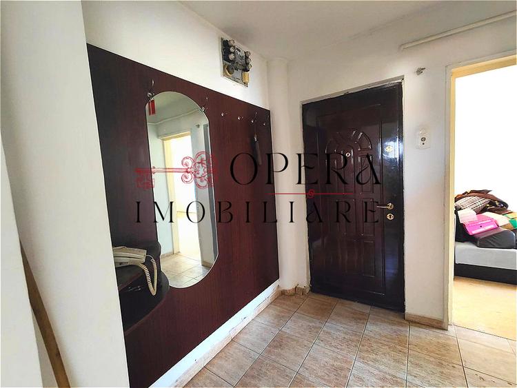 Apartament 2 camere+pod 100 m.p., decomandat, de vanzare, zona Podul de Fier
