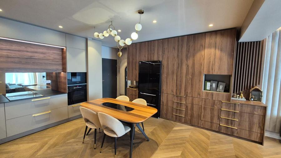 APARTAMENT 3 CAMERE DE VÂNZARE - SISEȘTI