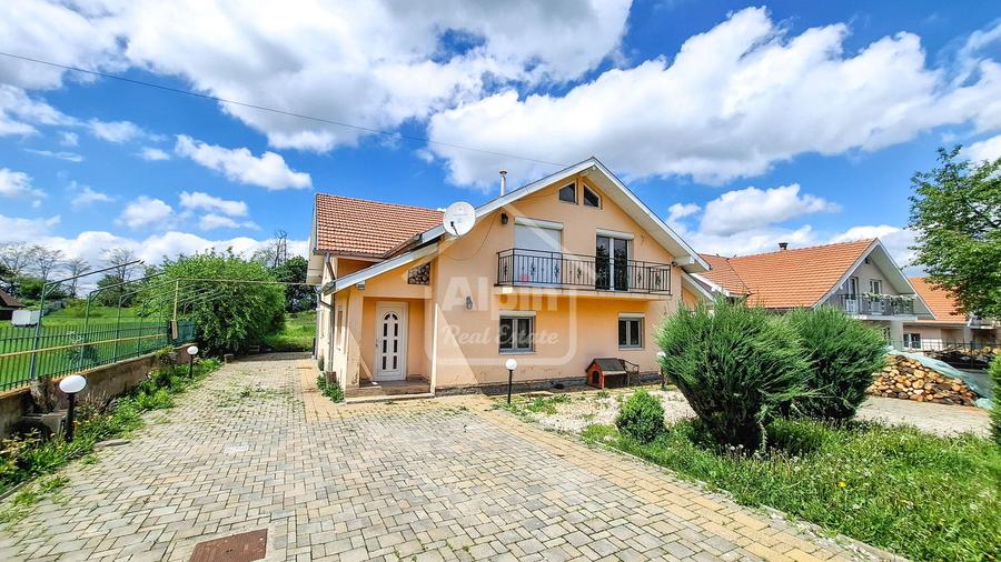 Duplex Zona Linistita Carpinis