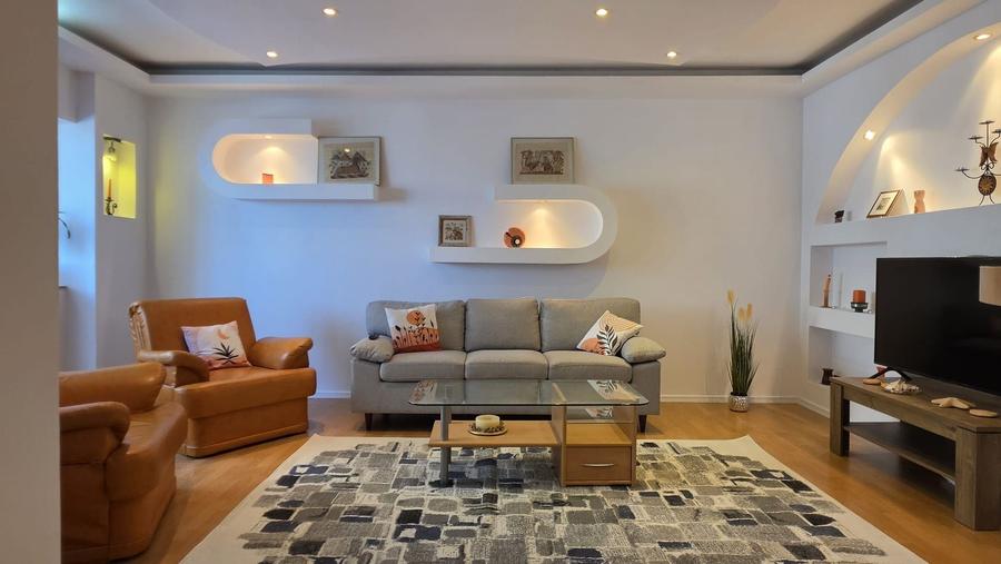Apartament 3 camere, zona Grivitei