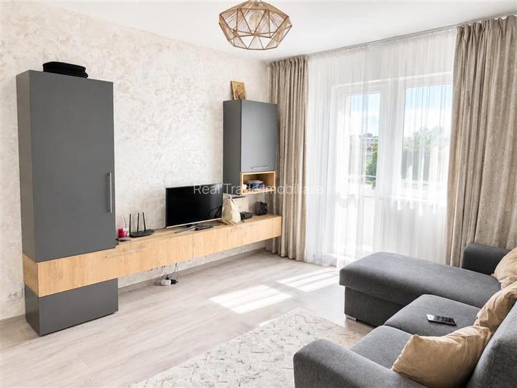 Apartament 2 camere renovat, mobilat,  etaj intermediar zona Grivitei - 2