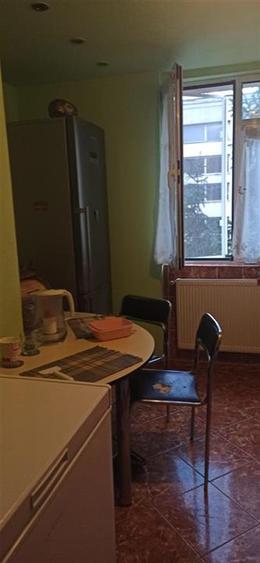 Vanzare Apartament 3 Camere Decomandat Berceni-Secuilor