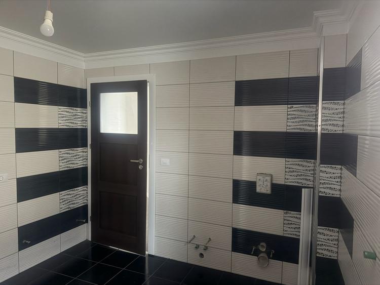 Casa deosebita 280 mp utili, 2000 mp teren, zona Podari (schimb cu apartament )