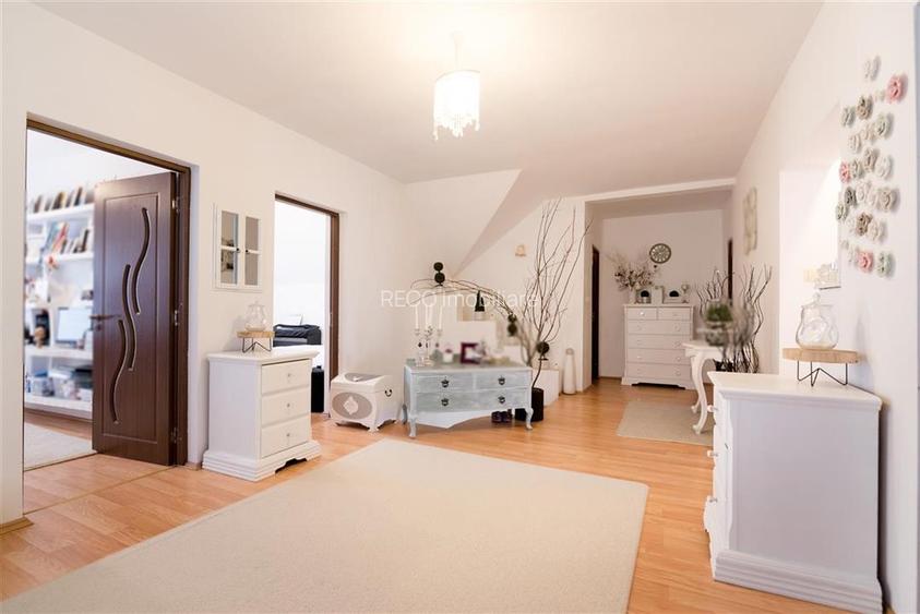 RECO Vila 5 camere, zona Grigorescu, curte mare si garaj - 21