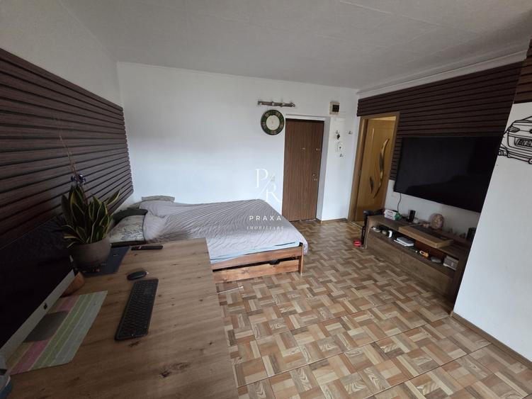 Apartament o camera, 34 mp, parcare, etaj 2, AC, zona Florilor!