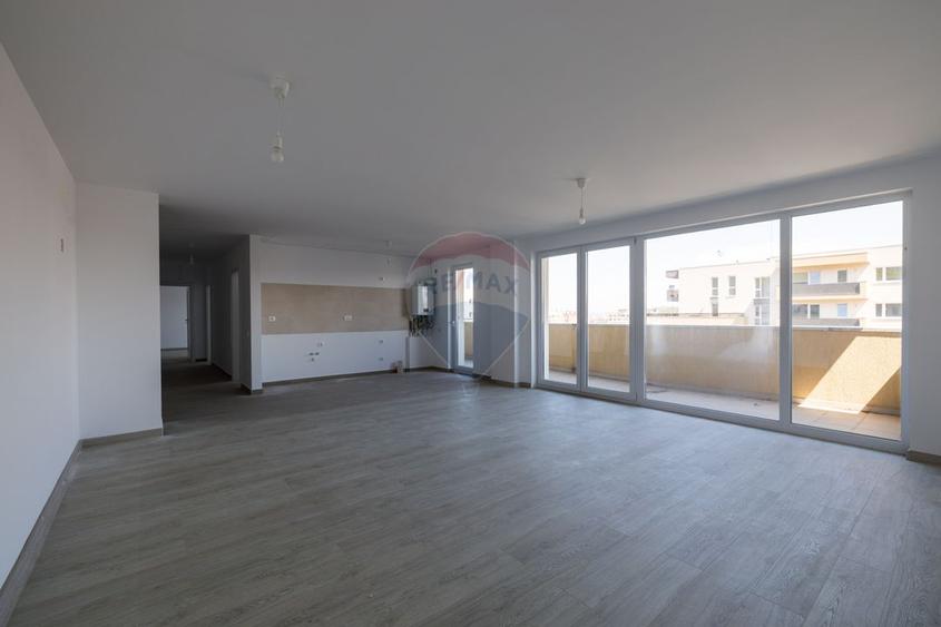 Apartament 4 camere de vânzare Urban Plaza Brașov, balcon panoramic