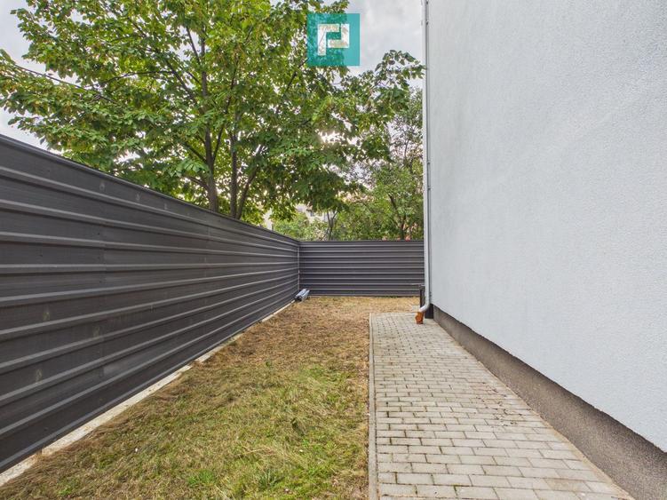 Apartament cu 3 camere si curte in Alfa
