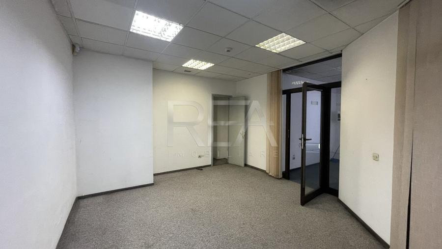SPATIU COMERCIAL PASAJ BASARAB - CALEA GRIVITEI